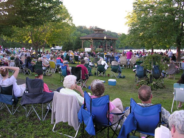 FREE! Music in the Park Summer Concert Series 2022 at Dutchman's Landing in Catskill